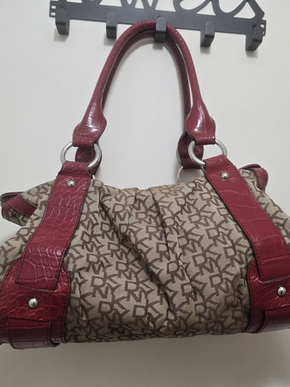 DKNY Red-Trim Women's Patterned Shoulder Bag